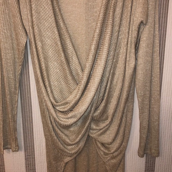 Intense Plunge Sweater Blouse - Picture 4 of 9